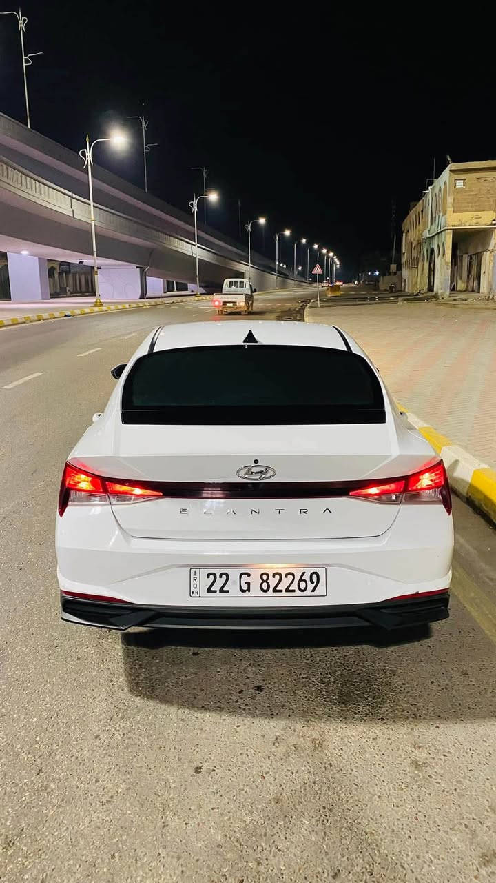 ‏السلام عليكم للبيع 21  صبغ جاملغ وربع الباب  مكاني بغداد الاعظميه 146وبيها مجال بصيط  ‪***********
‏
‏
‏🛑محرك 2000 Doch دوش
‏
‏🛑 بصمه تشغيل وابواب وجنطه
‏
‏🛑 تشغيل عن بعد ⚡️
‏
‏🛑 جنطه ذكيه تفتح اوتو عند الاقتراب🚶🏻‍♂️‏
‏
‏🛑رادارات 360 درجه
‏
‏🛑رادار جانبي النقطه العمياء ⚠️
‏
‏🛑رادار خلفي ‼️ 🛑رادار امامي ❗️
‏
‏🛑تحديد مسار+ سياقة آليه
‏
‏🛑توقف ذاتي 🚳 عند الاقتراب من سياره 
‏
‏🛑كامره دوراه 
‏
‏🛑شاشة لمس نفكيشن 📲Wi_Fi/ Gps/  تدعم نظام Android Auto +Car play 
‏
‏🛑ول تحكم ستيرن
‏
‏🛑كروز مثبت سرعه 
‏
‏🛑ثلاث وضعيات قيادة 
‏
‏🛑Smart-Sport-Normal
‏
‏🛑 داخل اسود
‏
‏🛑منافذ Usp //12v
‏
‏󄙆ظام ABS/مانع انزلاق
‏
‏🛑شاشه ظبط بل دشبول
‏
‏? حساس اطارات
