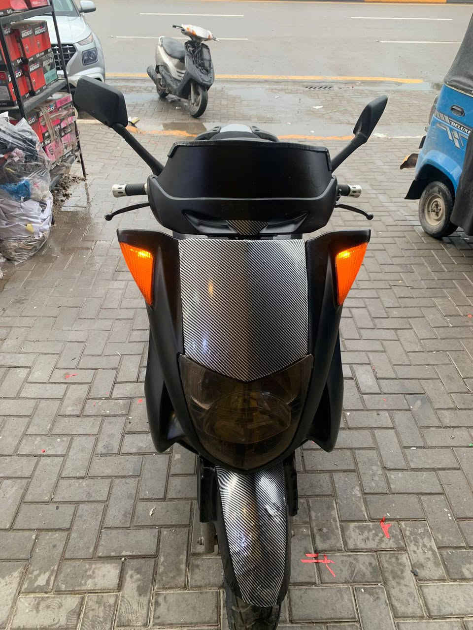 السلام عليكم فورزات ياباني للبيع 
نقص بريكات امامي وخلفي ولايت فقط  وباتري 

دراجه نكره سلف المكان بغداد حي الجهاد الرقم *********** السعر 500 وبي مجال
