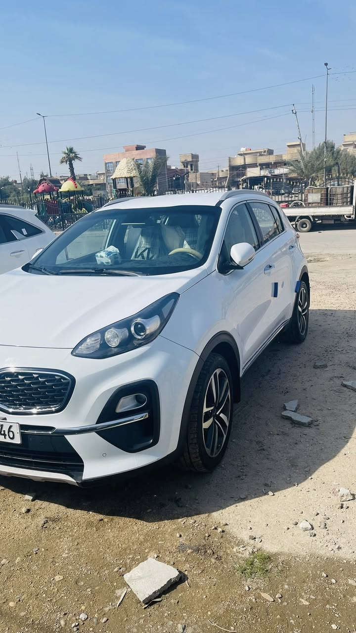 كيا سبورتج. موديل. ٢٠٢١كفاله عامه بدون زلغ. ماشيه ٧٦ الف كيلو. رقم بغداد. بسمي  تحويل ثاني يوم. السعر ٢٠١٢بيه مجال حك جيه رقم تلفون 
***********.
