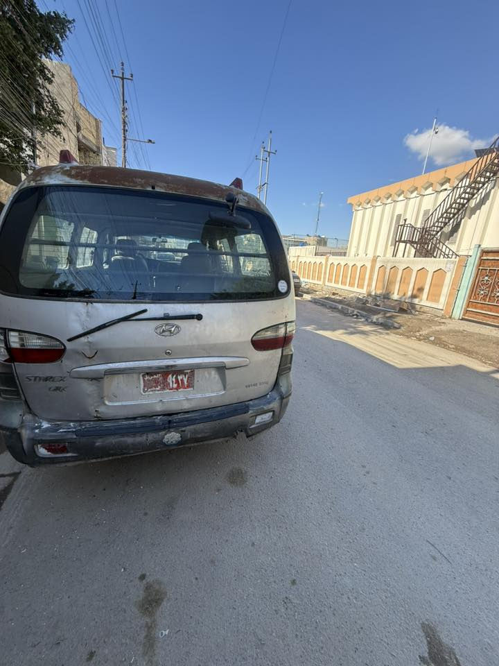 السلام عليكم   ستاركس ٢٠٠٧ رقم بصره احمر راعيها موجود و يريد تحويل بيها خياسات كما موضح بالصوره ( تخم تاير جدد و صدر كامل جديد ) بيها كم نقوصات  السعر ٤٠ مكاني بغداد الرقم : ***********
