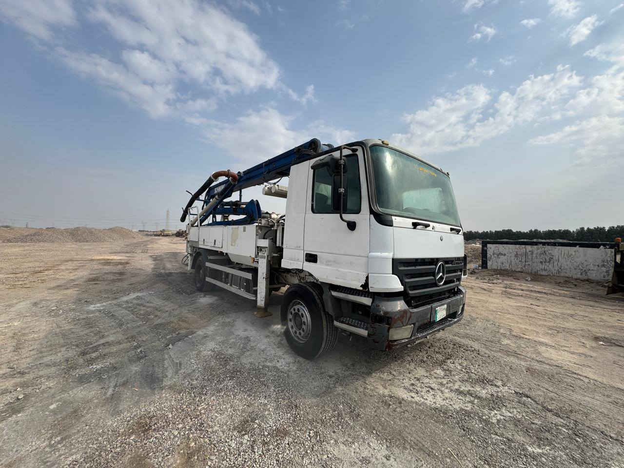 للبيع 2002 شوينك حجم 24 جاهز وشرط الفحص والشغل 
وات ساب ***********
