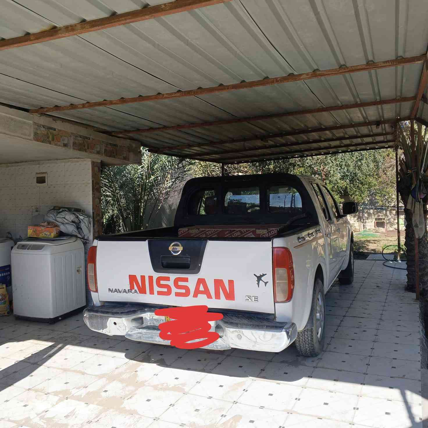 نيفاره موديل 2012 رقم قادسيه باسمي سياره محرك مكفول بيه ضمان كير اوتو  جديد سياره جاهزه ترابك وين ما تحب غرفه جديده حداديه جديده بيها الجاملغ الخلفي صبغ على داير التأثير من جهة السائق والجاملغ الأيسر الامامي مبدل  سعرها 110 بيها منظومه غاز شغاله للاستفسار اتصال على الرقم ***********  رقم صاحب السيارة
