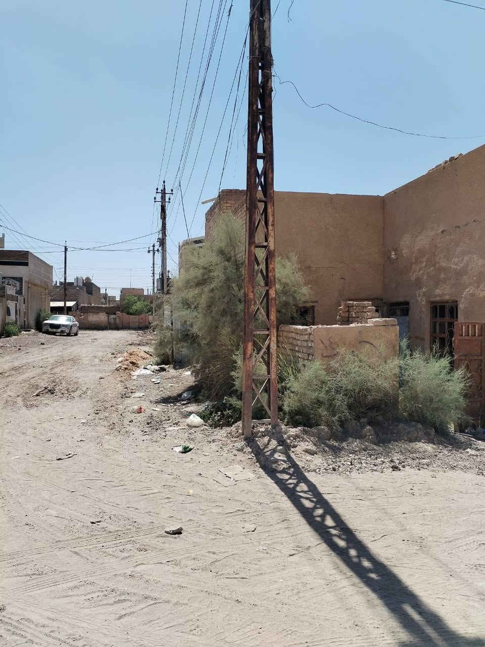 بيت بناء قديم
منطقة الالف
مساحة (110)
ركن الواجهة (11 ×10)
رقم القطعة (1323 /1)
رقم الهاتف ***********
السعر ٣٥
