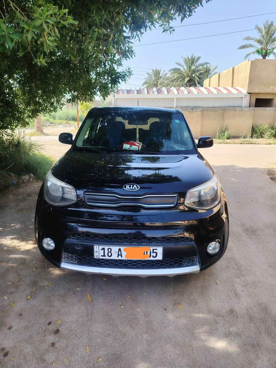 صول للبيع موديل 2017 رقم بابل مميز  انكليزي  السياره باسمي .. صور الحادث موجوده بالصور بيه صبغ فقط المسطره الجنطه وحادثه بالدعامية الخلفية سياره مكينه كير حدادية تبريد كله نظيف ماشية 88 السياره جاهزه حلوه.. السعر 115.. للاستفسار الاتصال على الرقم الهاتف ***********
