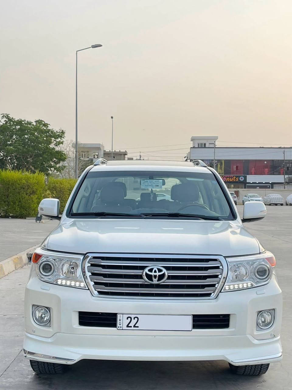 سلام عليكم 
لاندكروز ٢٠١٤ بريمي اصل درجة اولى
ماشيه ١٦٥ الف كيلو حقيقي شرط الكومبيوتر 

سياره رقمها اربيل دولي سنويه جديده لحد ٢٠٣٠ باسمي 
بدون صبغ السياره بيها ٣ اصابع بارد فقط 

بريمي فوول فوول داخل صاجي ، علامة الترحيب بالدوسات , 
كشنات جلد بلادي 
ثلاجة , شاشة جبيرة لمس , 
مراية كهربائي و مراية قلاب , تايرات اصلي  , وياله بدون شخوط , سياره جديده , سيرڤز عام لسياره بشركة ساز كركوك مسويها قبل شهر 
فيتبمب مصفي دهن كلشي ميغرها يمهم بضمان مابيها اي نقص السياره 

مكانه كركوك سعره ٣٩٣ و مجال 

 واتساب و هاتف *********** كركوك, العراق
