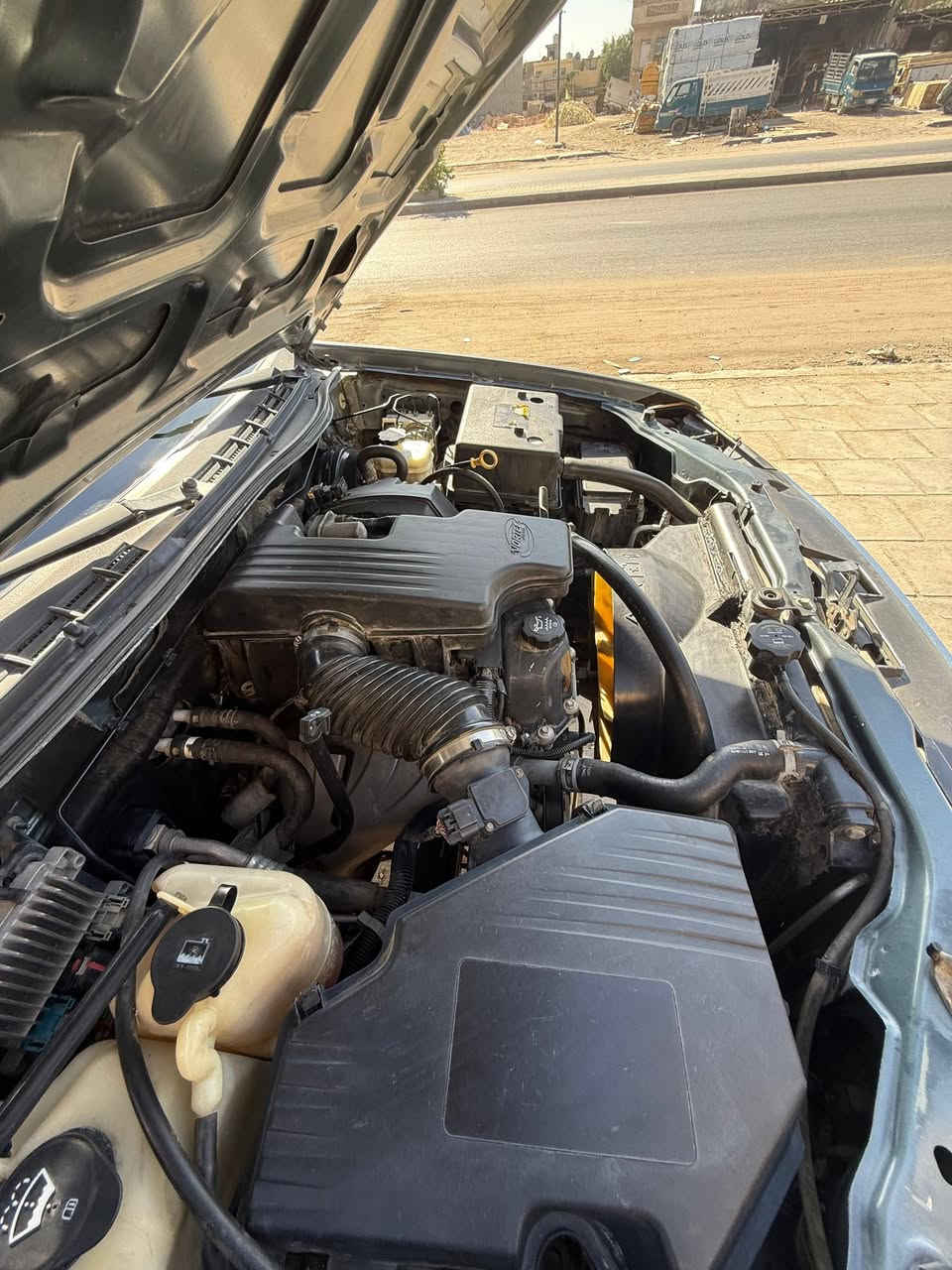 السلام عليكم ورحمة الله 
 من رخصة الادمن
عندي جمسي كانيون موديل2006 مكينة وكير وحدادية جديدات السيارة جاهزة ومرقمة وباسمي شغل واطلع للتوصل اتصل على الرقم *********** مكانها البياع الشرطة الرابعة
