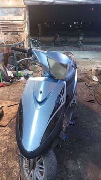 ماكس عدله • ناصرية مركز • قابل تفاوض