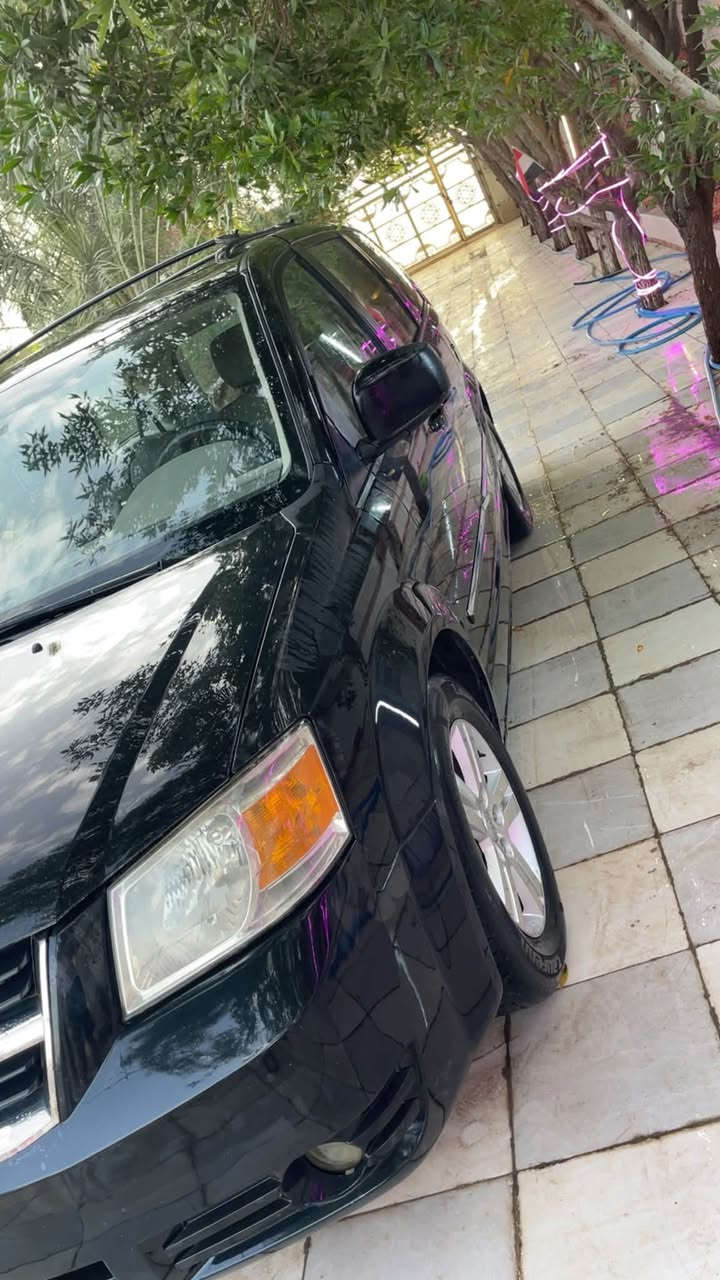السلام عليكم 
للبيع دوج كراند كرفان sxt موديل 2008 كلين تايتل بدون حادث 
محرك 6 سلندر 3800 
تبريد 3 قطع 
6 جام كهرباء
شاشه وكامره بلاديه 
كشنات منفصل 
ابواب وجنطه ميكانيك 
السياره نظيفه 
بيهة قطعتين صبغ جماليه وقطعه تبديل فقط بيهة سونار موجود
المكان بغداد الكاظميه 
السعر 105 وبيهة مجال 
***********
