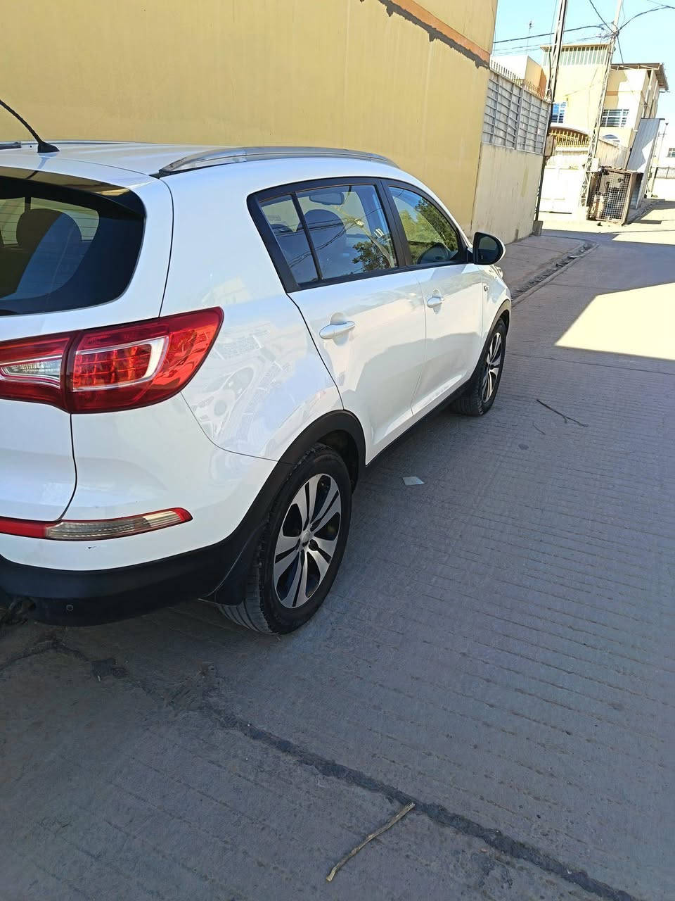 سبورتج 2014 نجف مكفوله من الصبغ والتبديل بيه بارد قليل كير محرك تبريد حداديه مكفولات عارضه 148 وبيه مجال قليل مكاني نجف *********** النجف, العراق
