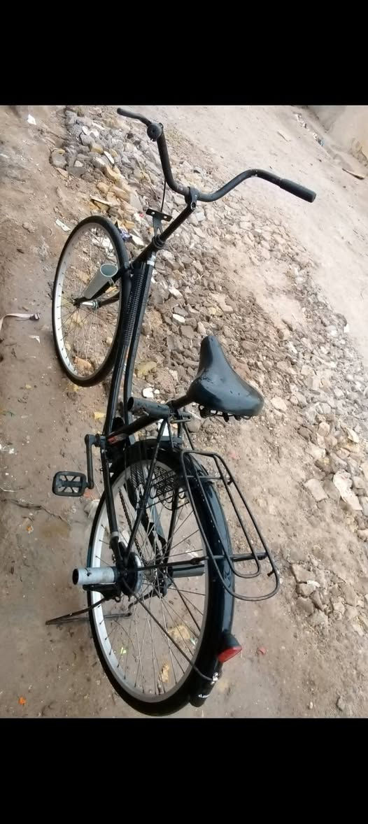 السلام عليكم شباب عندي بايسكل للبيع اموديل 2029 نظيف جاهز كل شي ما عوزيه مكاني قضاء النصر  السعر 75 بي مجال شراي خاص خدمته جديد)


**إذا كنت صاحب هذا الإعلان وتريد حذفه لأي سبب، رجاءا أرسل رسالة إلى الدعم الفني**