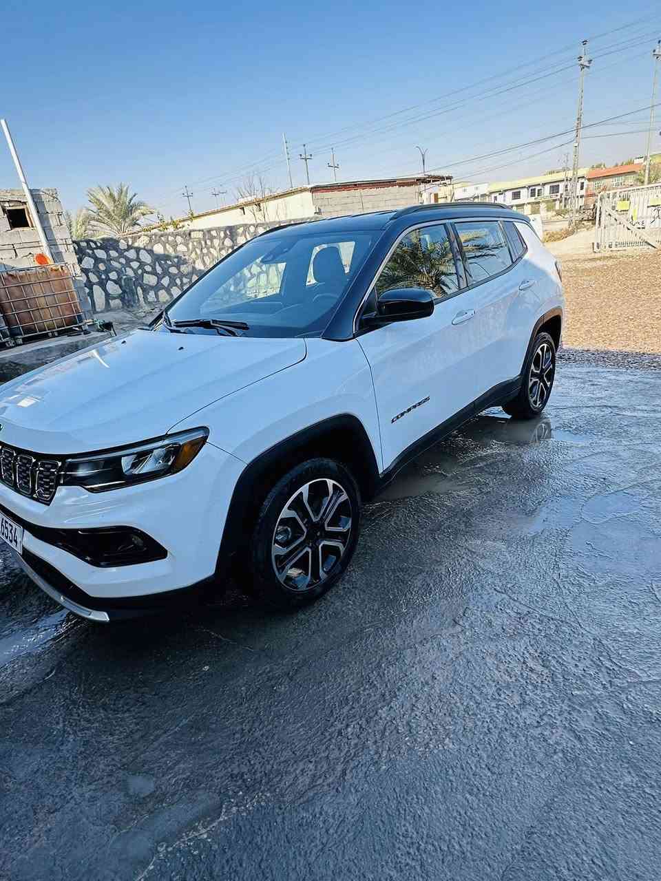 السلام عليكم 
جيب كومباس للبيع 2024 لمتدد ابيض بيهه صبغ بنيد فقط بدون دواخل مكينه 2000تيربو 🚀 
تو كلر فول مواصفات رقم بابل الدولي بأسمي
قطعتين تبريد. دشبول لونين كشنات جلد 
تشغيل عن بعد 
داخل ابيض 
تخم تاير قبل اسبوع 
ماشيه 25 الف فقط 
مكاني كربلاء 
***********
