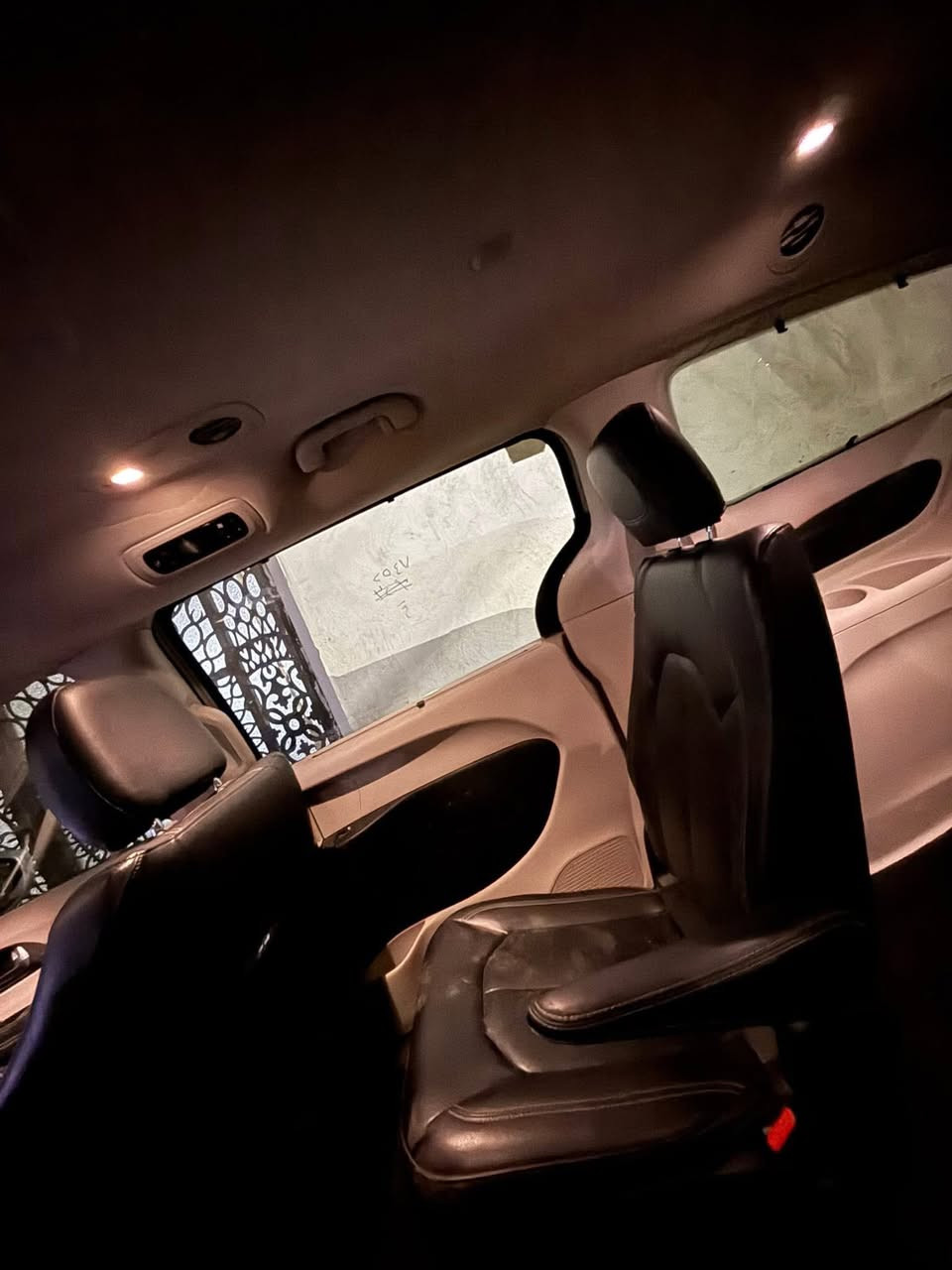 السلام عليكم باسفكا للبيع
2022 فول عدا الفتحه 
حبيب السياره استخدام شخصي امانه بانزين محسن
مكاني بغداد ***********
حادثه جملغ وباب عكس لسايق لحدث صطحي 
ايرباكات سستم مرجعه 
***********
