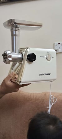 المانيه سعرها 60,000 بغداد بياع 07711002449 غير مستخدمه