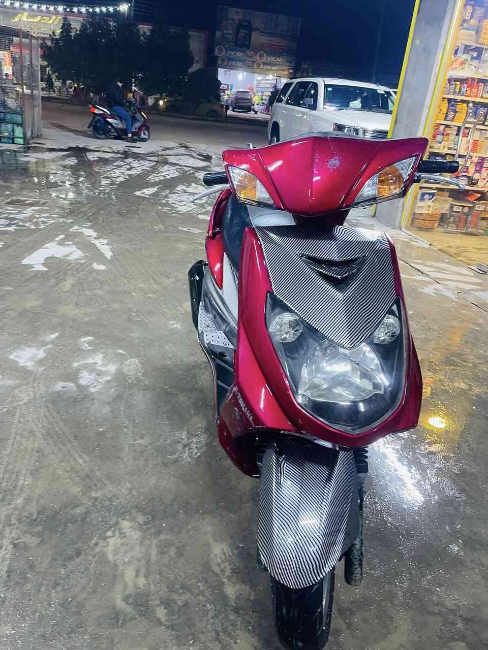 السلام عليكم سكنس فحل نوزل مال رمبه دراجه نضيفه كوري السعر 1100 مكاني بغداد الحسينيه ***********
