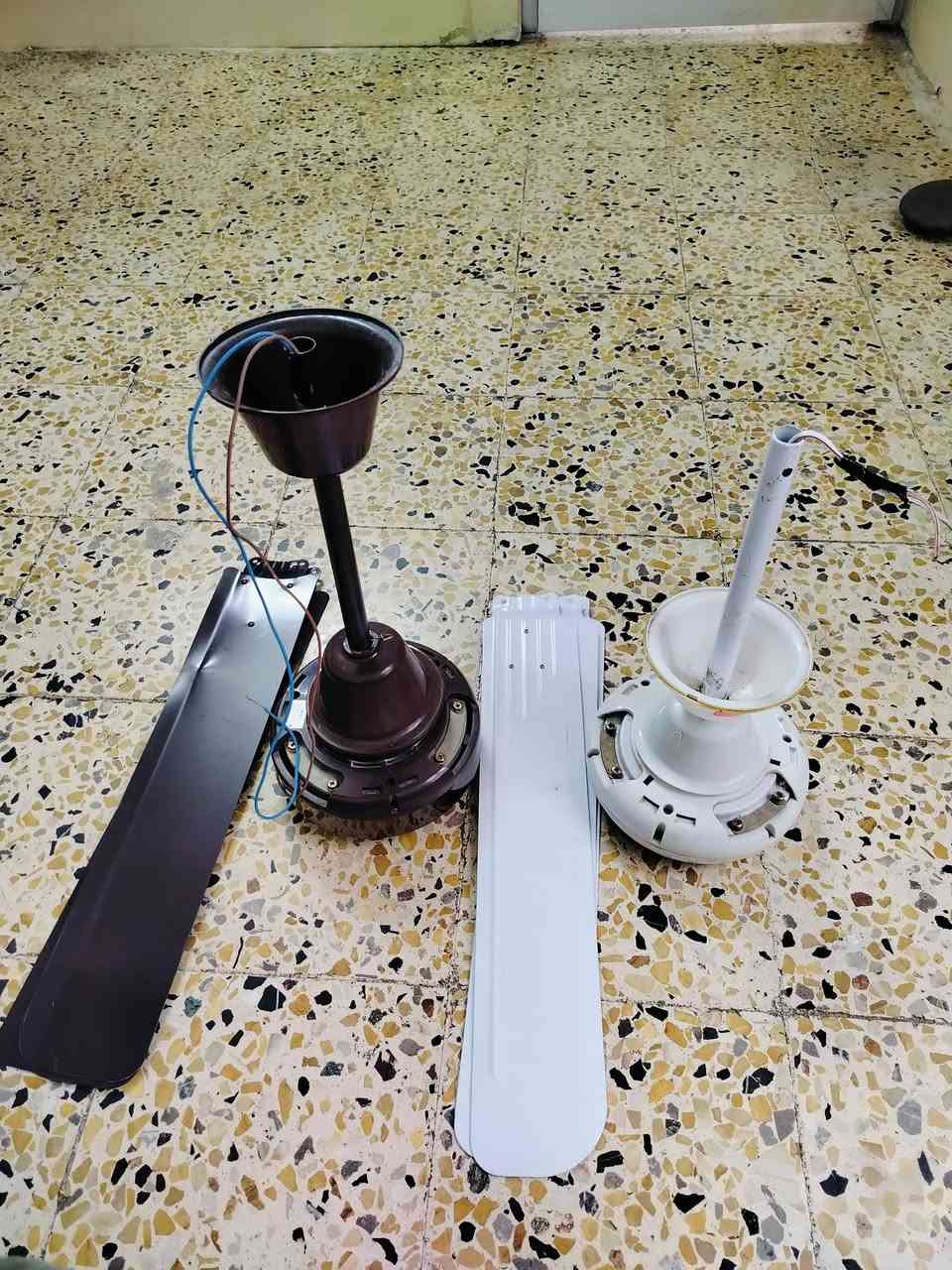 عندي هذول اثنين للبيع شرط شغالين سعر 20 الوحده


**إذا كنت صاحب هذا الإعلان وتريد حذفه لأي سبب، رجاءا أرسل رسالة إلى الدعم الفني**