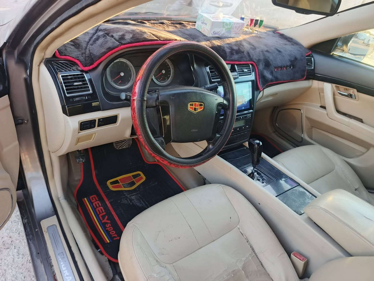 السلام عليكم جيلي امكراند موديل 2012 سياره مصبوغه عام سعر 50 وبها مجال اذا اكو مراوس***********
