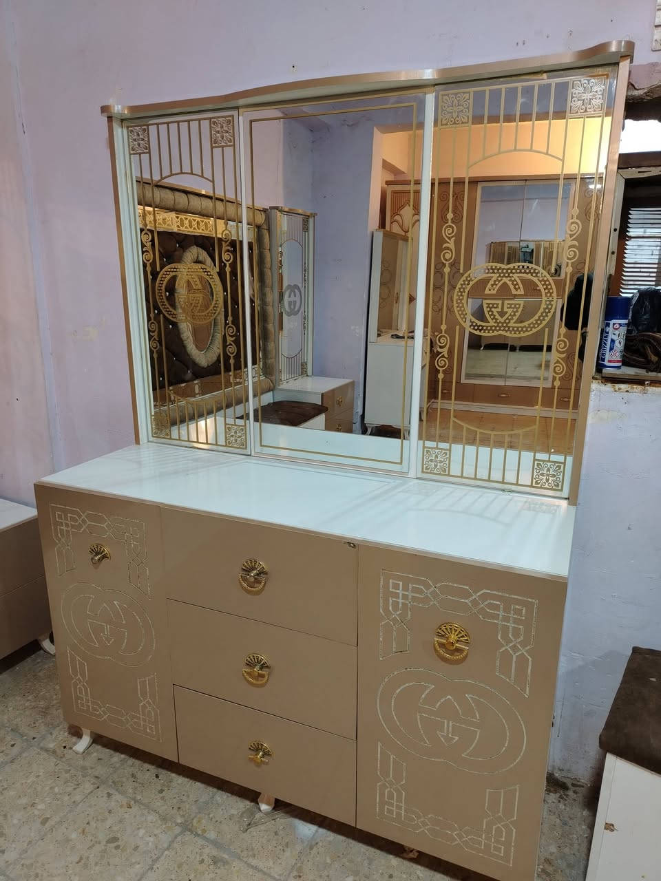 غرفة تركي شرط النضافه سعر 650 الف ***********
