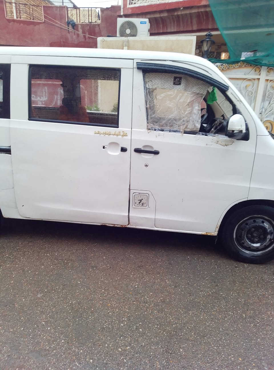 سياره لبيع موديل ١٥مكينته بيه صوت ويرادله ترتيب العنوان بغداد السعر١٧قفل صاحبه يريد تحويل اني اخذصافي ١٧ورقه الضريبه واهيه عل شراي مااراوس بيع فقط رقمي ***********
