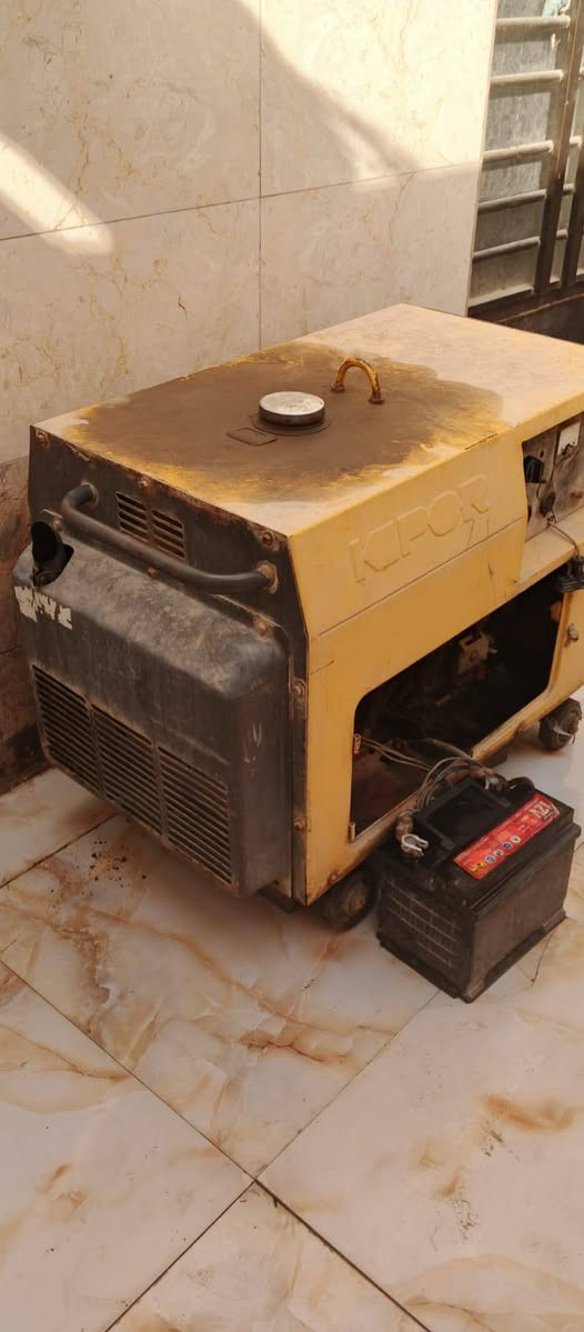 جاهزه مابيه اي خلل ب٢٥٠ وبيه مجال للاستفسار اتصال على الرقم***********
