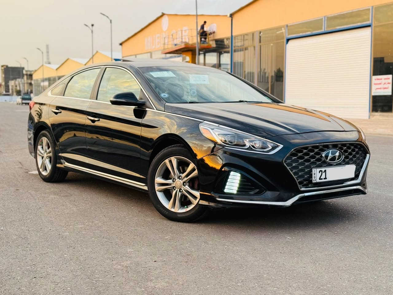 سلام عليكم سوناته موديل 2019 
وارد امريكي حادثه  بنيد وجاملغ فقط  بدون دواخل  والباقي كفاله 
ماشيه 50الف فقط
فووووول 1/1 
سبورت
كشنات تتفه وتبريد
فتحت سقف
كيجات رياضي
بصمه
كشنات جلد
شفتات ستيرن
فول تحكم ستيرن
شاشا جبيره
محرك2400 
فول حساس
بكليت لد 
سياره فول لفول1/1
سياره جديده كلش 
كير ومكينه خير من لله جاهزات
صدر جديد 
‏تخم تاير جديد
كهربيات جاهزه 
رقم سليمانيه الجديد بسمي 
سياره جاهزا  من كلشي 
وبل عافيه  على لياخذه 
مكاني بغداد 
رقم الهاتف ***********
‏ملاحظة ما ممتواجد على النت
