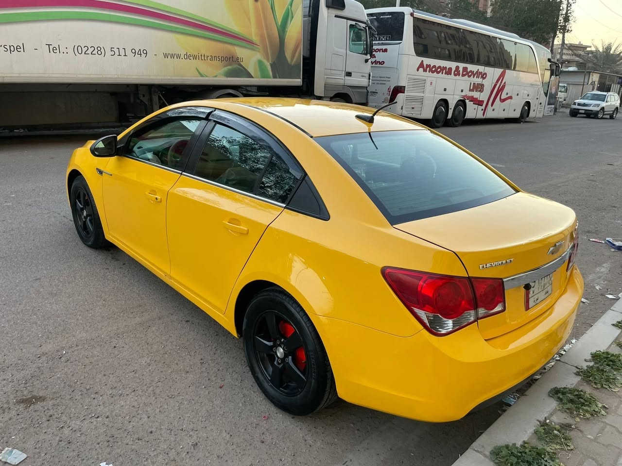 السلام عليكم للبيع فقط شوفريلت كروز 2012 محرك ١٨٠٠ المرغوب كير اوتماتيك ٦ نمر رقم بغداد وارد امريكي ضررها باب الخلفي مصلح نفسه بدون تبديل بجم كبس تخم تاير جديد وباتري جديد ادامه كامله اي عطل مابيها بحيث السيرفس طافي تبريد ثلللج صدر خلفي امامي جديد شاشه تاب كامره تحكم ستيرن مدوشم ارضيه وسقف ويل كب بلادي السياره جاهزه من كل شي ونفس الصور الف ماينصرف عليها اي شي غير الصور اتعاتبني السعر 83 مكاني
البصرة شط العرب وهذا رقمي ***********
