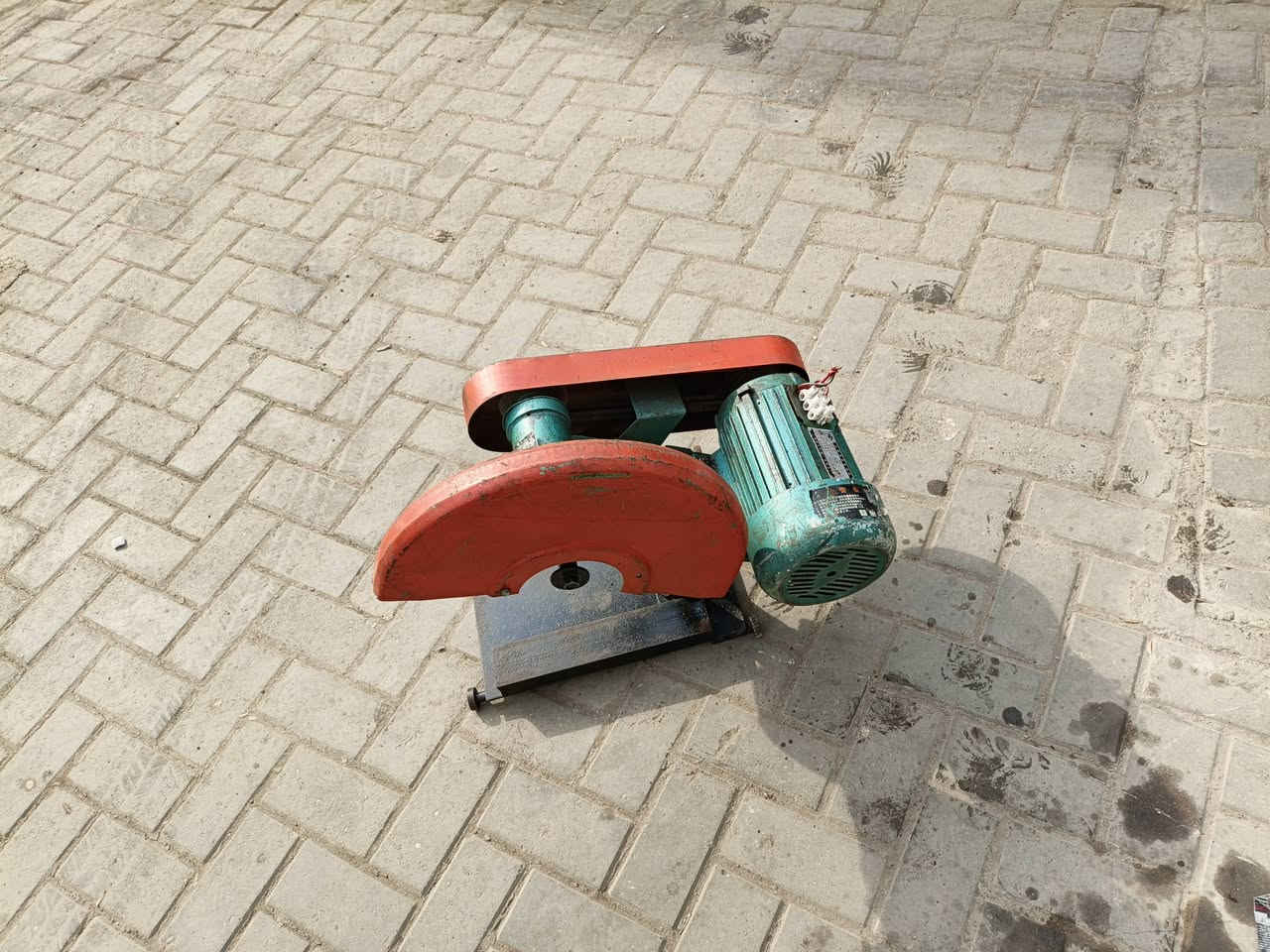 كتر قايش 3 فيز للبيع 
ماطور ياباني 
2840 دورة /دقيقة
الموقع بغداد ساحة السباع 
*********** 
يتوفر توصيل كافة المحافضات
