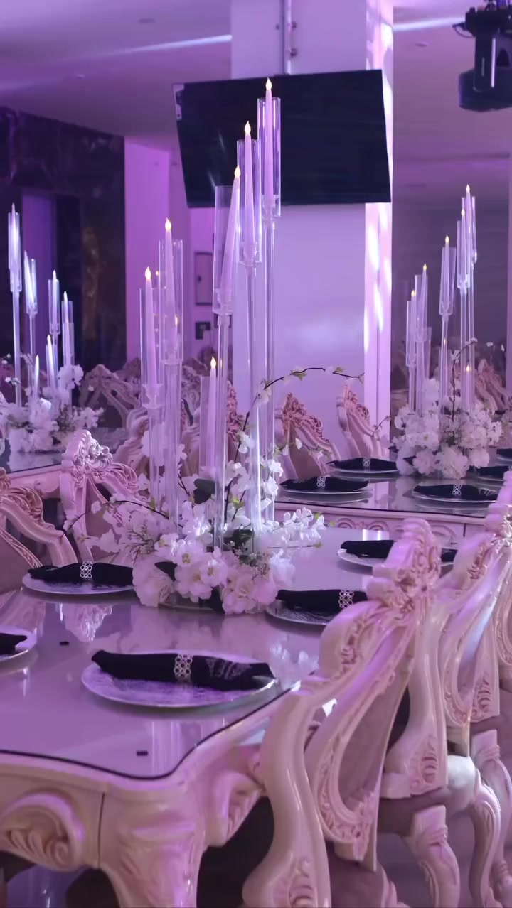 قاعة الفخامة الملكية تفتح ابوابها ليوم فرحكم 
العنوان : العامرية تقاطع الخضراء والمنظمة مجاور كيان كافية 
للحجز والاستفسار الاتصال على الارقام التالية :
***********
ليس لدينا فرع اخر

https://www.instagram.com/royalluxury.iq?igsh=eDNsaDgzZzhmNmlo&utm_source=qr
