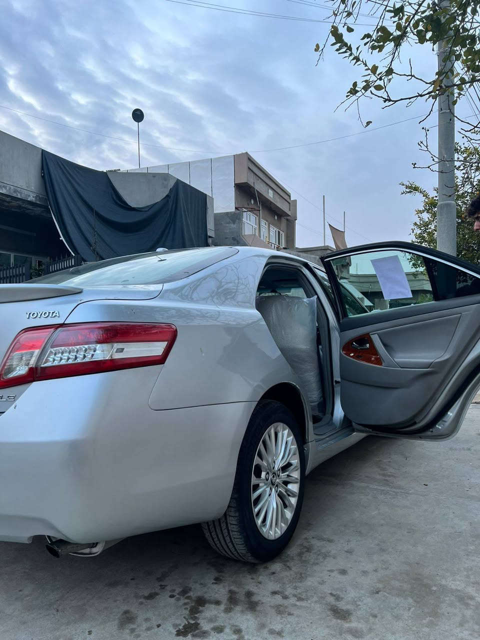 کامیری 2011
زڕبە مابیە سیارە کلش جدید محرک2.5مرغووب تبریت کلش جدید سنویە 15/5/2026دفتر بانزین ***********
