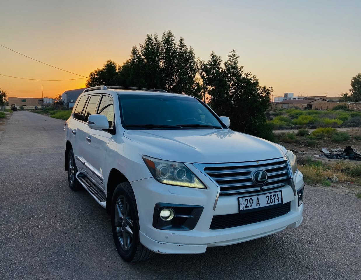 - للمراوس بـلاندكروز 16-17
لكزس LX570 
موديل 13 بريم
باقي التفاصيل ***********
