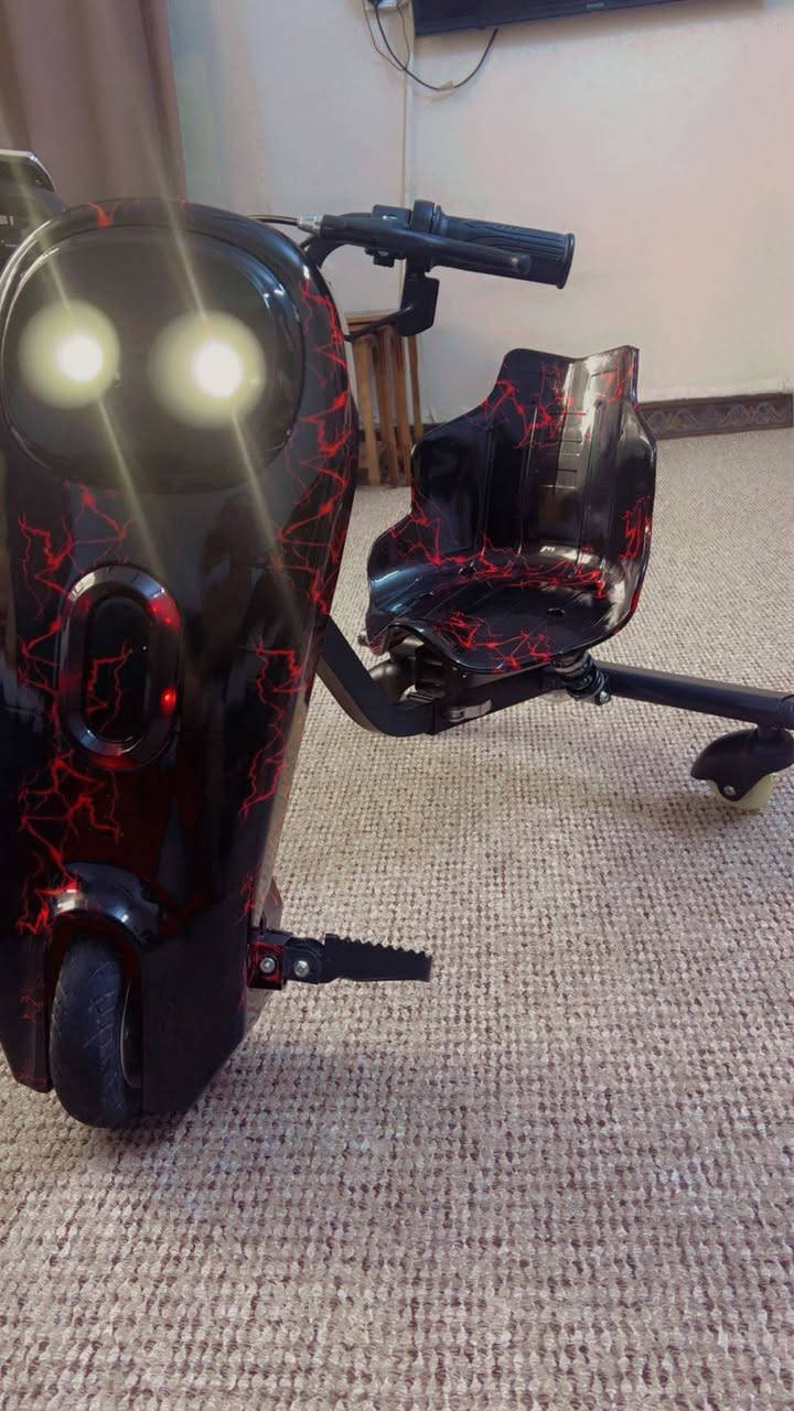 سكوتر درفت شحن جديد استخدام 3 ايام 
يكفي وزن 100 يتصغر ويتكبر 
تفاصيل اكثر خاص


**إذا كنت صاحب هذا الإعلان وتريد حذفه لأي سبب، رجاءا أرسل رسالة إلى الدعم الفني**