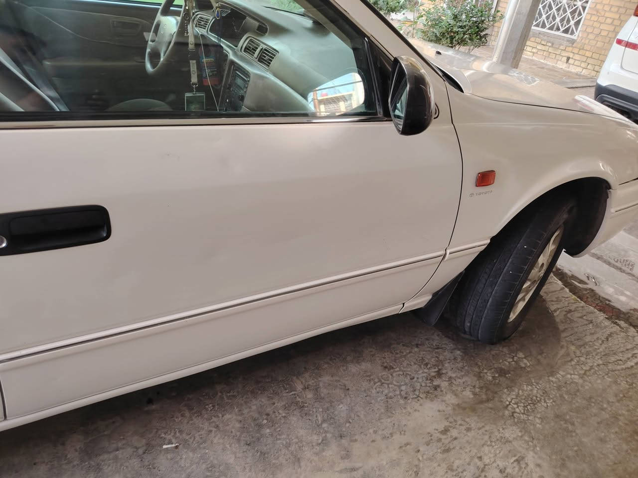 سلام عليكم ورحمة الله وبركاته كامري موديل ٢٠٠٠ السيارة جاهزه كير مكينه تبريد مكفوله بلادي رقم بغداد خليجي مكينه ٢٢٠٠ السيارة بسمي السعر ٩٠ورقه وبيه مجال مكانه  بغداد
رقم تلفون ***********
***********
