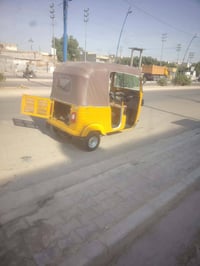 شباب تكتك لبيع مديل ١٩ تكتك حلوه ونضيفه بيه بس لقد رش جماليه بدون ضربه...