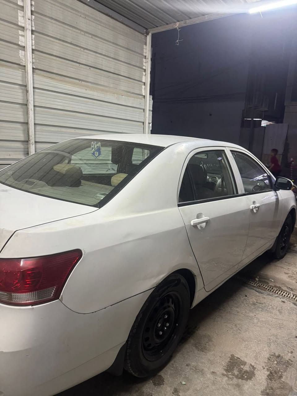 السلام عليكم byd
G3
موديل 2013 للبيع 
تبديل باب خلفي وجااملغ امامي مصبوغ فقط وبيها خيط تبخير قليل جداً 
السعر 55$ 
العنوان البياع مقابيل كراج البياع 
***********
