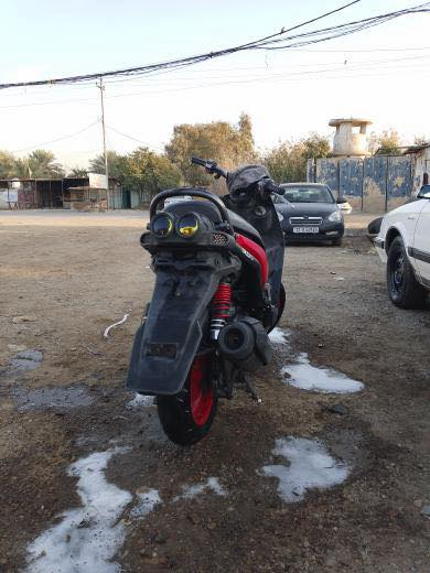 سلام عليكم جبليل للبيع لدراجه كلش نضيفه وناعمه وبلاديه لدراجه كفراتهة جارده لدراجه ملحه وتجي شاوفه احله من لصور كهربائيات كلهة شغاله لدراجه بيهة رجفه بل اكلج لخلفي مكان لدراجه بغداد لبياع شرطه لخامسه  للستفسار ***********
