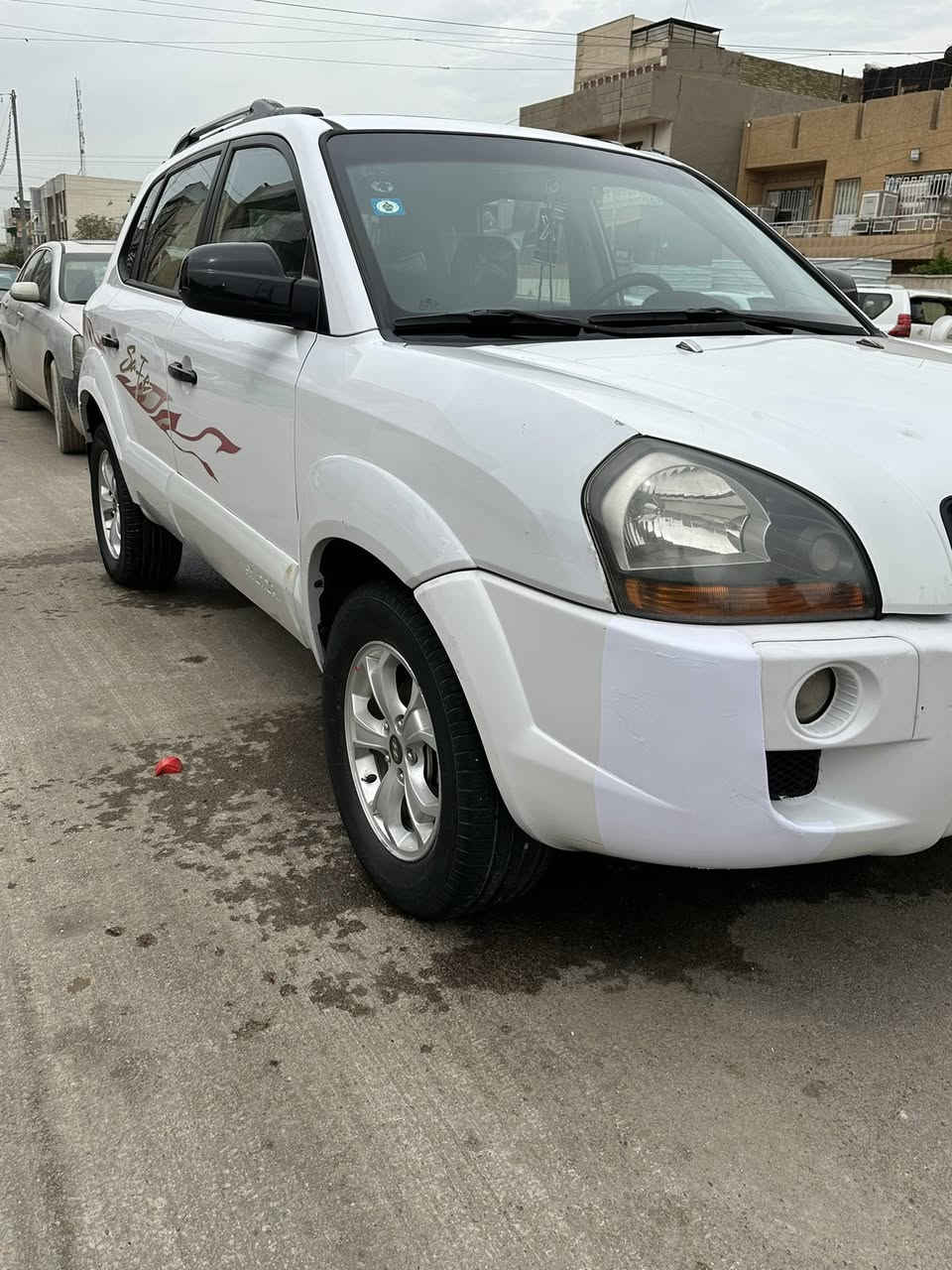 توسان خليجيه موديل2010 فول مواصفات فتحه سقف محرك2000 ماشيه170 ابي اس جامه خلفيه منفصل كير مكينه حداده تبريد تخم تاير كله جديد بيه البنيد مبدل نفس الون وصبغ ربع الجامغ الايمن فقط بدون دواخل بدون ايرباك السعر 115 وبيه مجال مكاني البلديات باسمي السياره هزه رقم كله جديد والاستفسار اتصال على ***********
