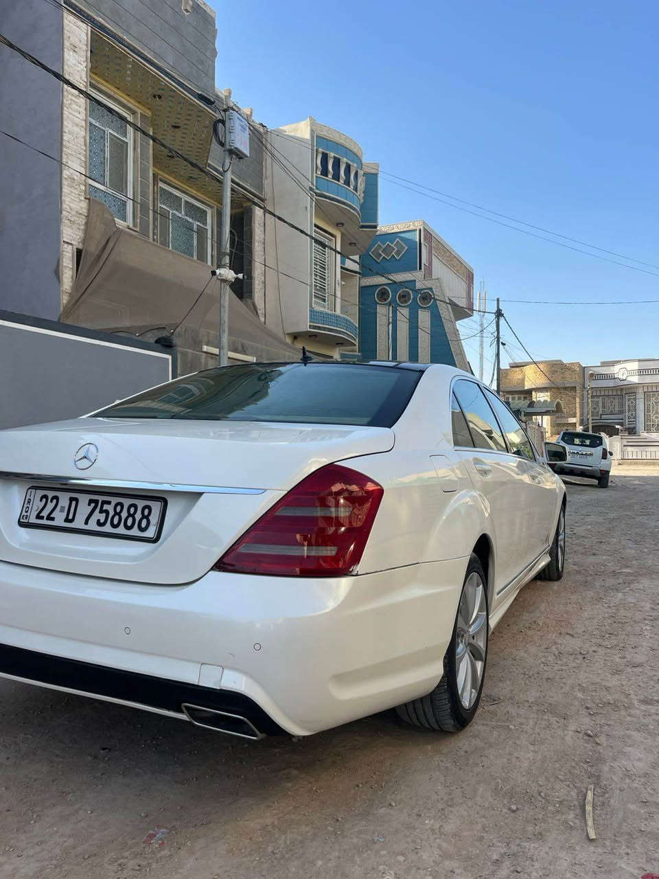 مارسيدس حجم S 350 موديل 2011 
وارد خليجي مكفوله كفاله عامه
رقم اربيل مميز بأسمي وكاله و تحويل ومباشر 

عداد المسافه 200 الف 
المواصفات 1/1 معروفه فول تجي 
محرك V6
سلايت 
كشنات جلد وكهرباء
كشنات خلفية كهرباء
كل الكشنات تدفئة تبريد
كل التجاوي كهرباء
بلوتوث 
تلفون
5ابواب شفط
5 بردات
حساس امامي خلفي
لايت وبك لايت لد
لايتات داينمك
جكات 
3 قطع تبريد  امامي خلفي وتكم
كير مكينه صدر تايرات تبريد كلة 100‎%‎ سياره جاهزه 
وبعد بيها مواصفات المصيب, بابل


**إذا كنت صاحب هذا الإعلان وتريد حذفه لأي سبب، رجاءا أرسل رسالة إلى الدعم الفني**