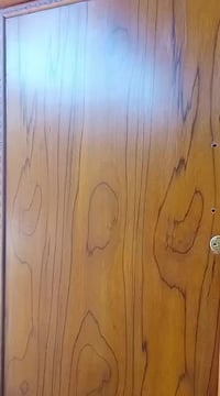 اتوفر الملمع الخشاب الدرجه اولئ سريع الجفاف يوجد توصيل كل محافظات07711...