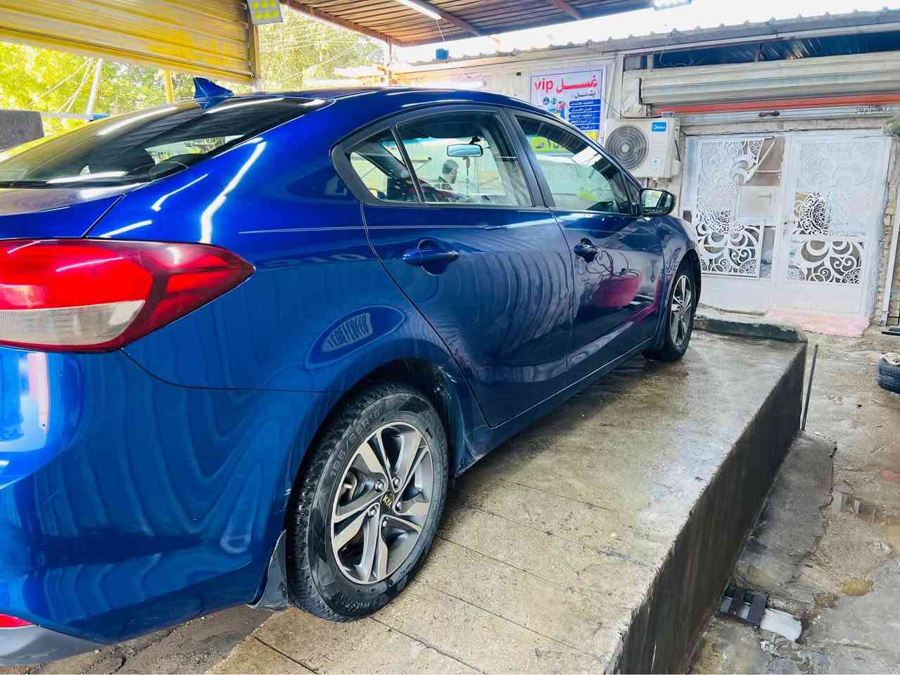 فورتي 2018
رقم اربيل الجديد سنويته تنتهي ب2030 بسمي تحويل 
كلين كفله عامه من الصبغ والضربه حته الدعميات 
تبريد ثلج 
موصفات معروفه 
مكاني بغداد الدوره 
السعر 120 وبيه مجال بسيط كلش
*********** بغداد, العراق
