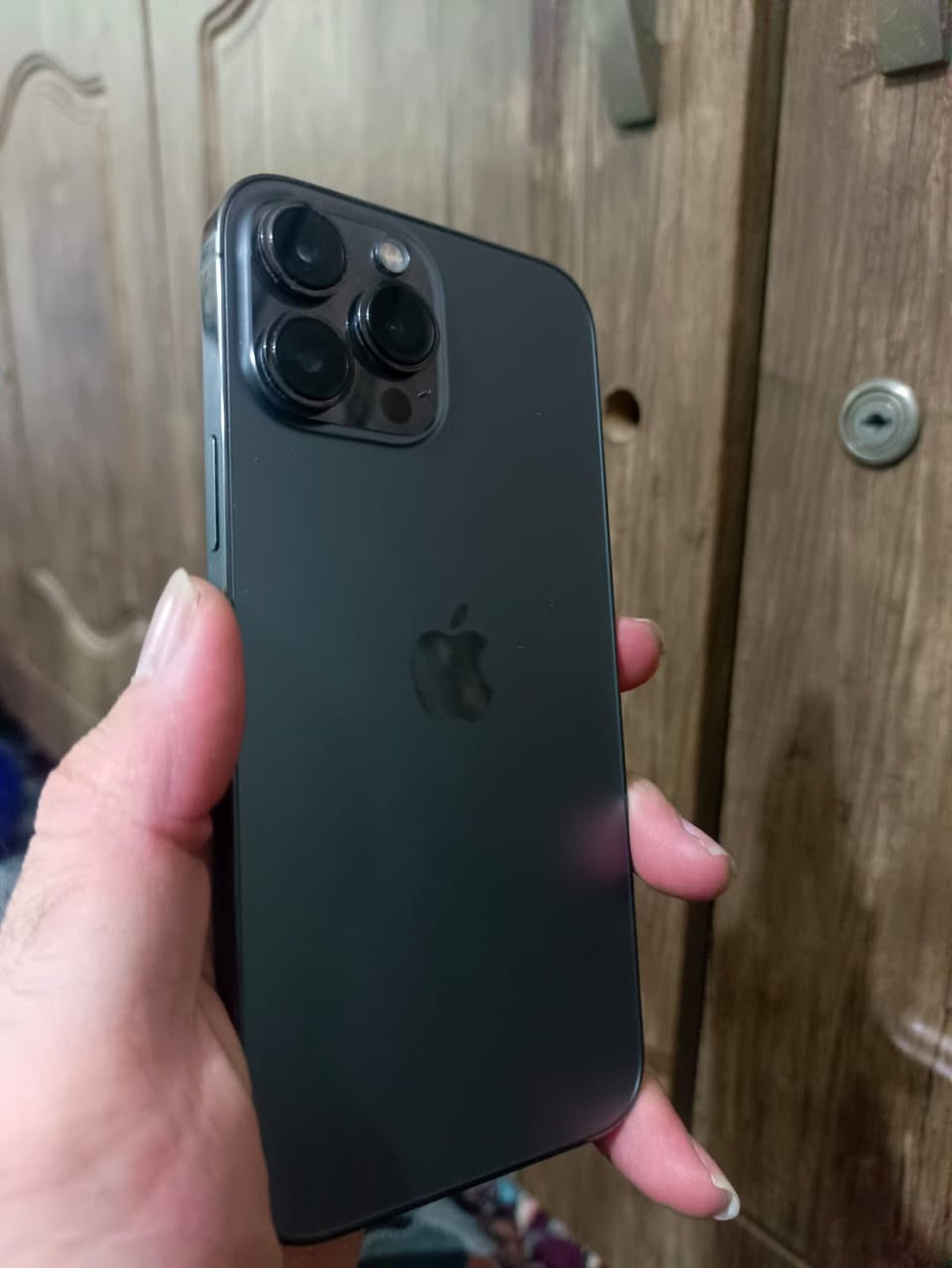 ايفون 13 بروماكس نضافته 98‎%‎ واستخدام قليل بحيث بس ؏ تواصل اجتماعي بدون لا العاب ولا شي بطاريه 83 نموذج M الجهاز بلادي من اخذتها وليهسه برغي واحد ممفتوح بي وانطي ضمان سنه اي شي بي ترجعه تجيني لباب البيت ،
الجهاز ويا كيبل الاصلي فقط الكارتون ضايع العنوان / بغداد مدينه الصدر قطاع 57 
السعر 650 الف 
***********
