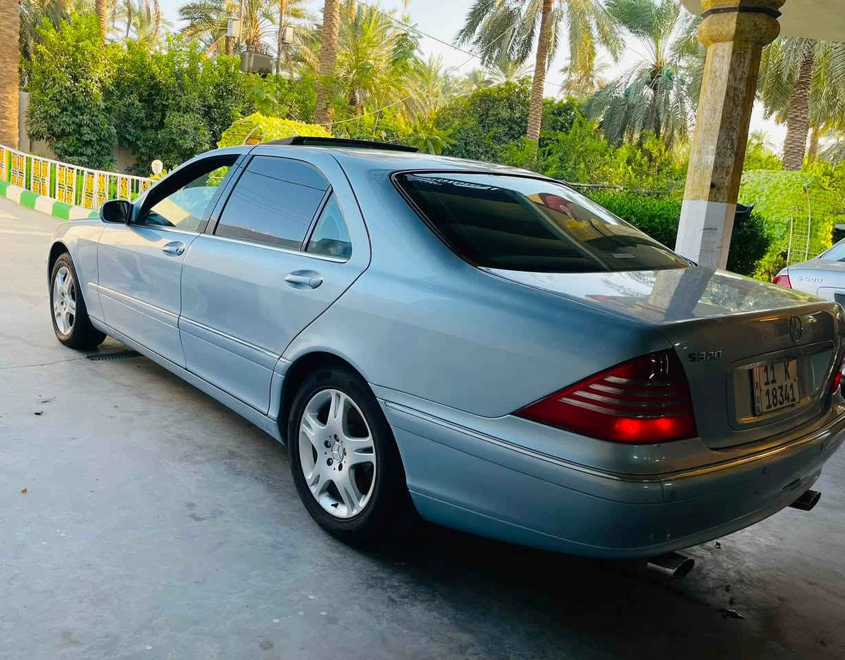 مارسدس غواصه 2001 باب طويل
صبغ عام بدون اي حادث 

محرك 320

سياره جاهزه وبدون اي نقص 

السعر 100

                سياره موجوده بالصويره 

***********
