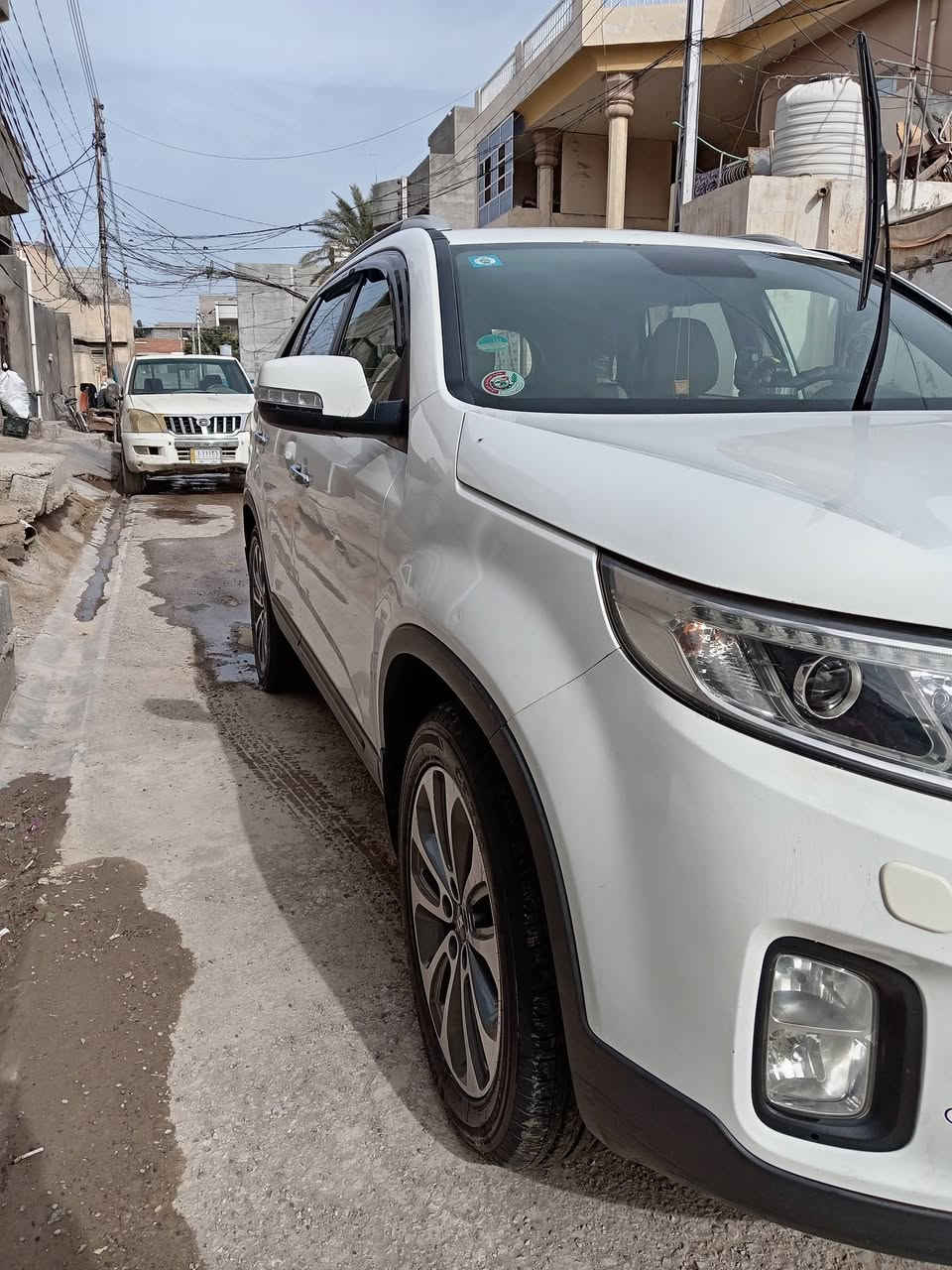 سورنتو 2015 6 سلندر
مواصفات عدا الفتحة والفورويل
كير ومحرك فوول كفالة
السيارة معدلهة محترم معروف ال6 سلندر
لا صرف لا تبخير خير وبركة نصبتهة حلوة 
السعر والسونار واتساب فقط
***********
فقط واتساب. ♦️
الضرر فقط جامرلغ أيسر وشخوط بسيطة جدا
