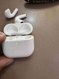 ايربودز نظيفة للبيع مكاني بغداد للاستفسار اتصال فقط  07704547045 واتسا...