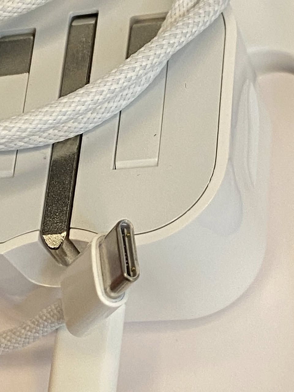 اهلا موجودات حاليا ملحقات ايفون ١٥ شاحنه وهتفون وكارتون اصليات شرط سعرهن ٣٠ توصيل مجاني شرط الفحص


**إذا كنت صاحب هذا الإعلان وتريد حذفه لأي سبب، رجاءا أرسل رسالة إلى الدعم الفني**