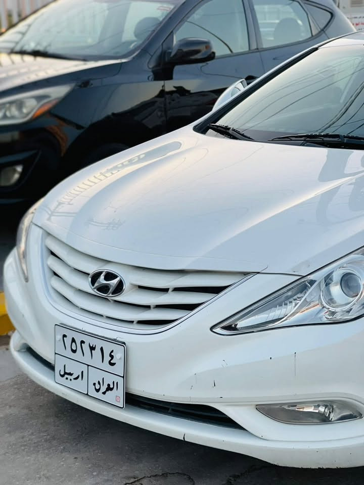 سوناتا خليجي 2012
محرك 2400 

بيه فقط جاملغ الخلفي نصه صبغ 
سعره 110$

مكان النجف

***********
