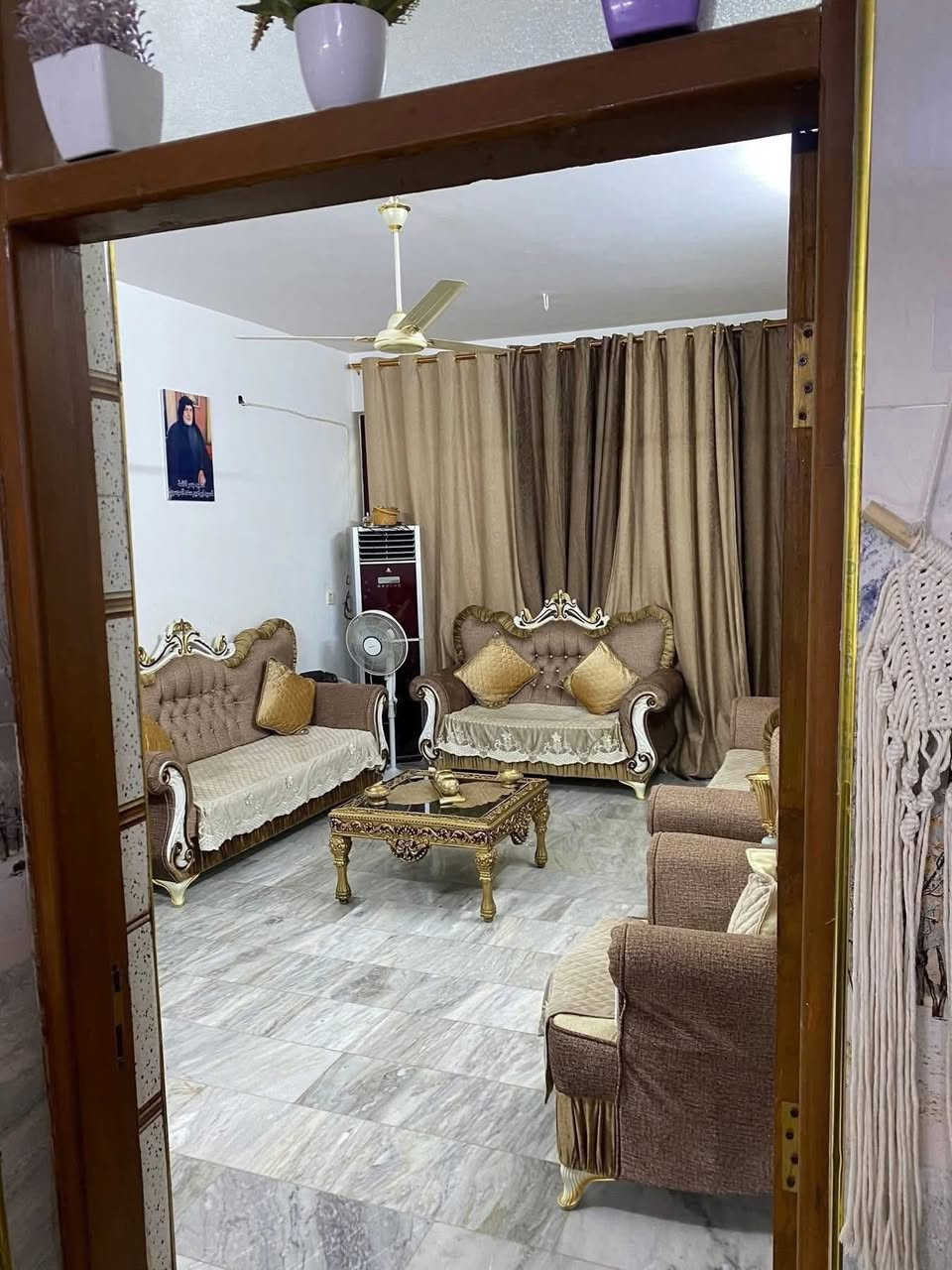 🏠مشتمل 100م حديث للبيع

حديث بناء ٢٠٢٣
مساحه ١٠٠متر 
واجهة  ٥  ونزال ٢٠

يحتوي على ٣ غرف نوم 

يحتوي على طارمه وخدمات خارجيه
 استقبال ممر وحولي مطبخ ومنور وخدمات وغرفه نوم 

طابق الثاني غرفين نوم وخدمات وبيتونة وسطحين

العنوان 📍 : الشعب خلف النادي العربي خلف عياده طب الاسنان مقابل جامع الرحمه 

(السعر مناسب)

للاستفسار 

مكتب ارض الخيرات
***********
