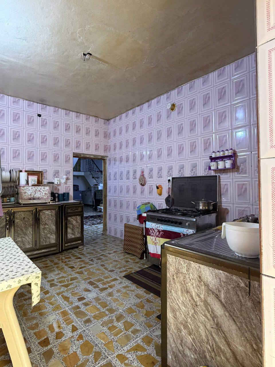 مشتمل للببع في حي تاميم المساحه 160  واجه 7.5 شارع 8 طابق واحد ***********
