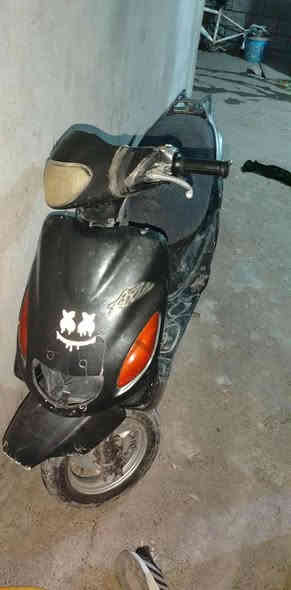 السلام عليكم مطار لكزس محور طفى ما اعرف ايش بيه سعر 75 وبي مجال الرقم***********
