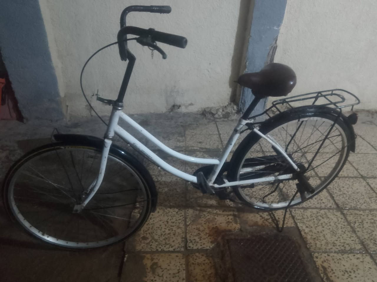 بايسكل للبيع قفل 40 الف نقصه بس بنجر المكان ميلاد فاو


**إذا كنت صاحب هذا الإعلان وتريد حذفه لأي سبب، رجاءا أرسل رسالة إلى الدعم الفني**