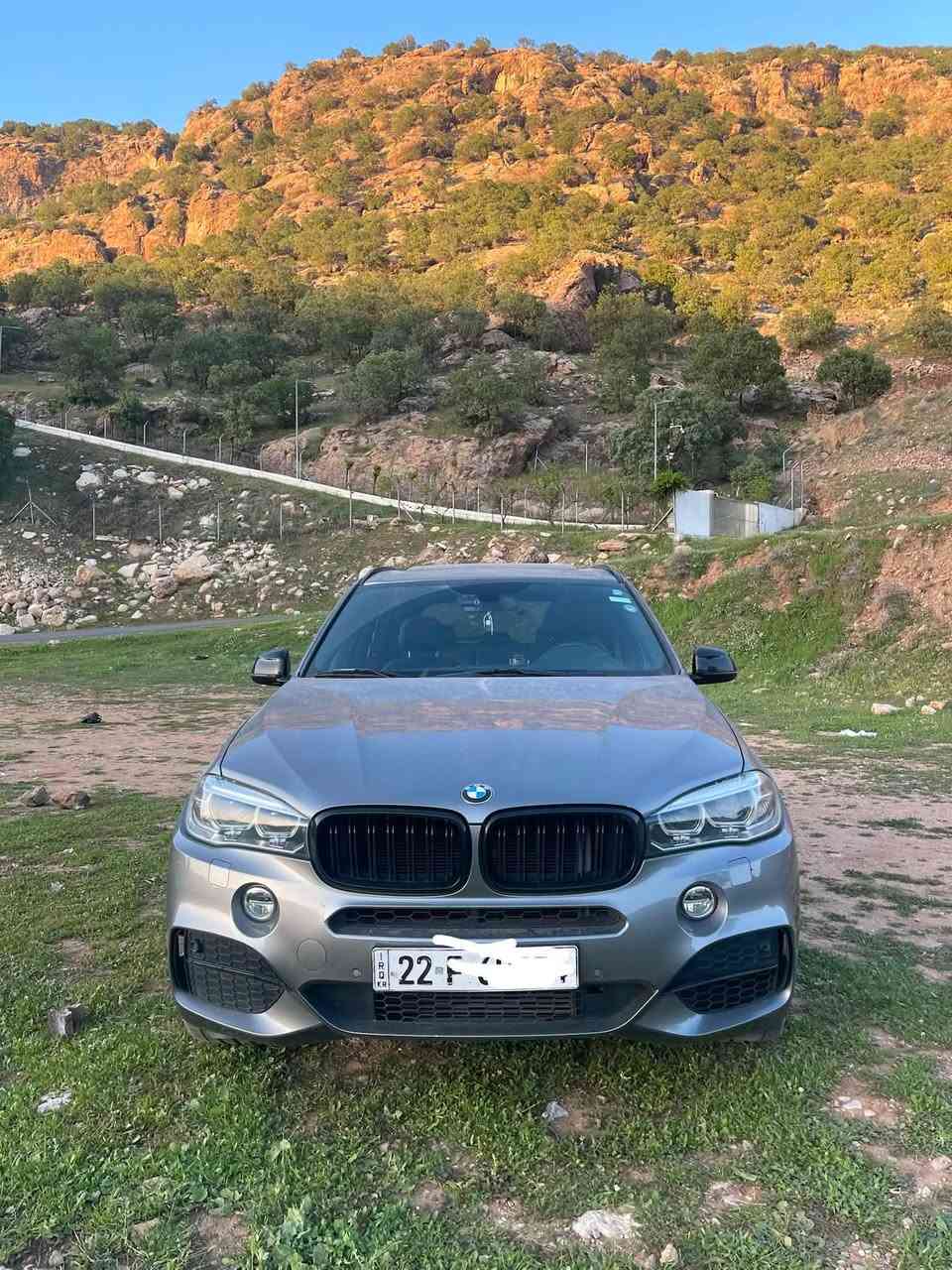 فقط لعشاق البي ام و ليعرف قيمتها
BMW x5 2017 S-Drive  M-Package 
محرك ٦ سلندر توين توربو
‎وارد امريكي
عداد ٢٠٠،٠٠٠ كيلو متر 
‎٧ مقاعد
‎كشنات جلد كهربائية و تسخين و ٢ خزن 
‎شاشة كبيرة تاتش
‎٤ وضعيات للقيادة ( ايكو - مريح - سبورت - سبورت بلص)
‎اوتو هولد
‎مرايا كهربائية
‎بردات خلفية بلادي
اضوية زينون مع كشافات ضباب
سقف بانوراما 
كاميرا خلفية 
حساسات امامية خلفية
شنطة شفط
قاصة بلادي

‎السيارة جديدة عل فحص وما تحتاج دينار مصرف..
‎سنوية لحد ٢٠٢٨ وهزة تحتاج تجديد و زيت شركة جديد من ال Bmw 

باب سايق تبديل بلادي + باب خلفي مفتوح فقط
جاملخ صبغ + دوسة سايق
تكحيل شبر بالسقف للجمالية (قطعة كاشي واقع عليه)

‏‎السيارة ١٠٠٪؜ فحص بشرط سيستم و كير ومحرك و هيكل وكومبيوتر

‎السيارة باسمي و تحويل مباشر
المكان اربيل
رقم الشاصي:
5uxkr2c33h0x03800

للتواصل : ***********
