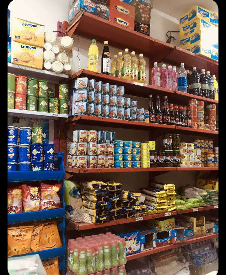 السلام عليكم اسواق للبيع كامله وموقع جيد وباب رزق خير من الله سبب البيع لنشغالي بعمل اخر 
العنوان ناصريه حي الثوره قرب بنزين خانه الرايه 
الاتصال ***********
